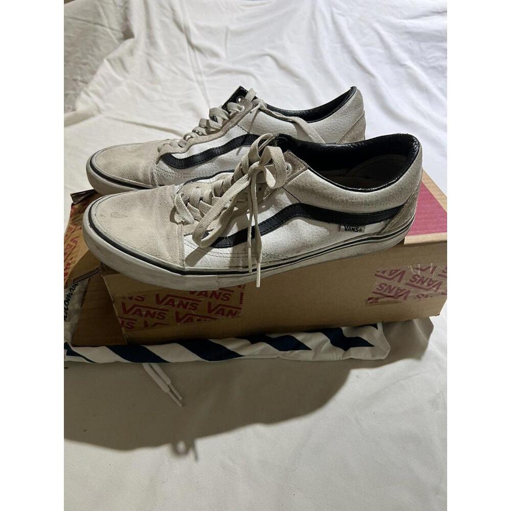 Vans Custom "Momento Mori" Old Skools - Picture 3 of 8